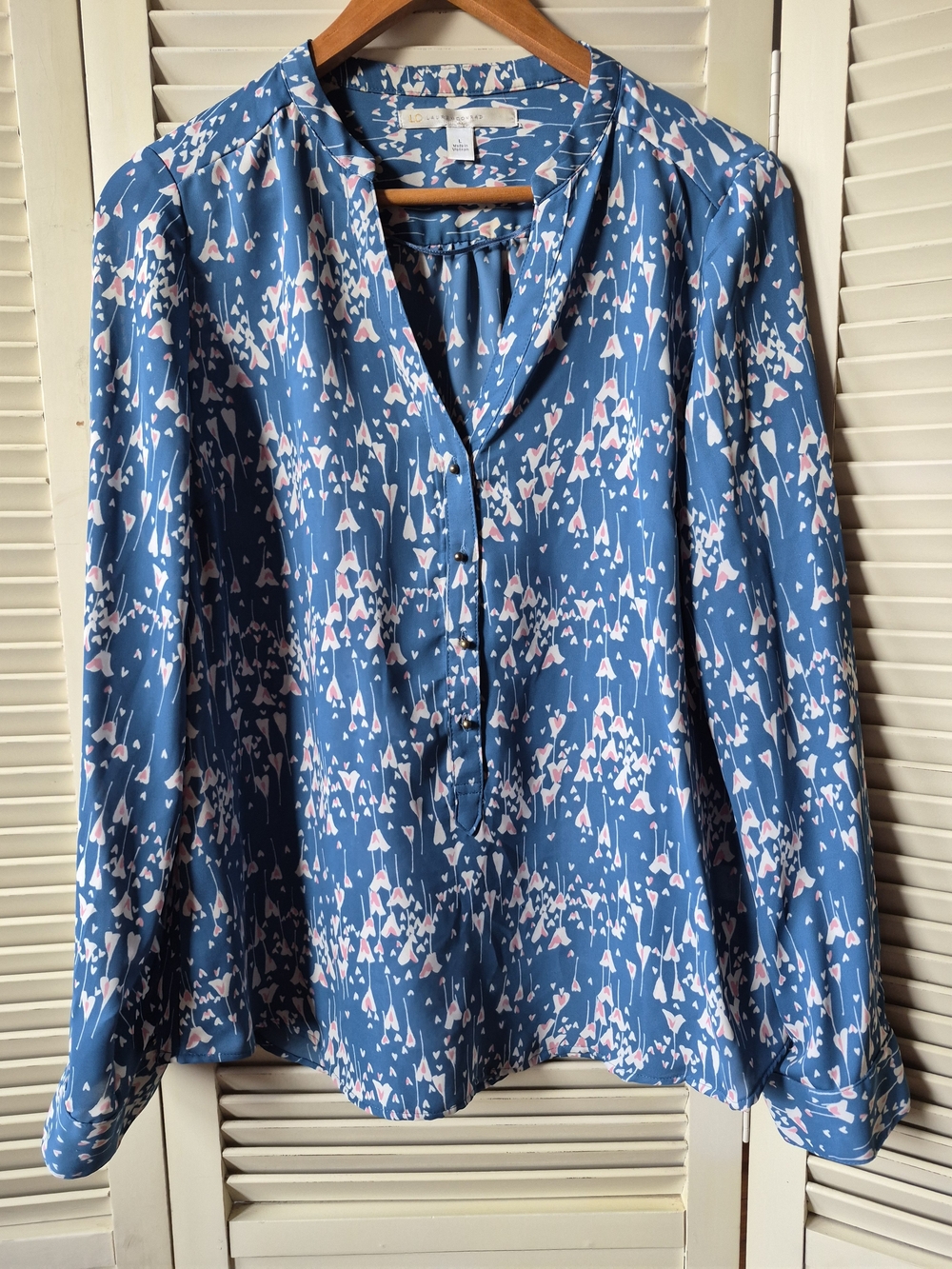 LC Lauren Conrad V-Neck Blouse Size Large